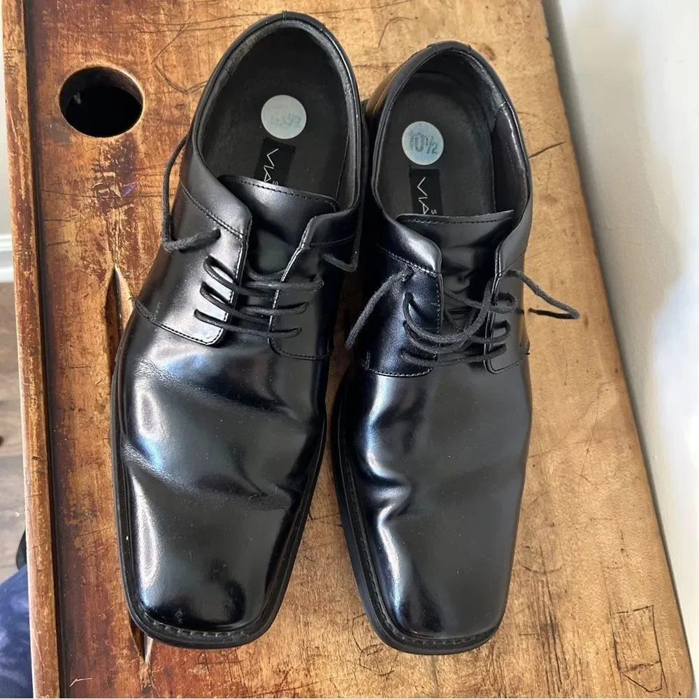 Via Spiga Men's 10.5 Black Leather Derby Dress Shoes Professional Classic Formal
